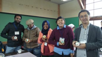 Tangerine Harvesting Trip with International Student